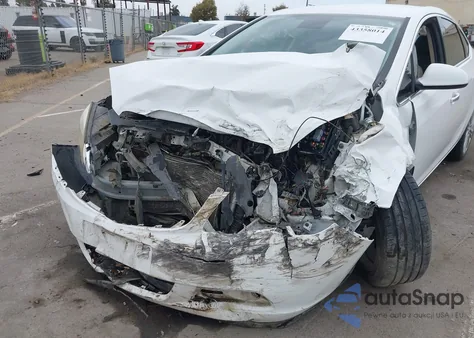 2013 Buick Verano Convenience Group из США, поврежденный, VIN 1G4PR5SKXD4171834